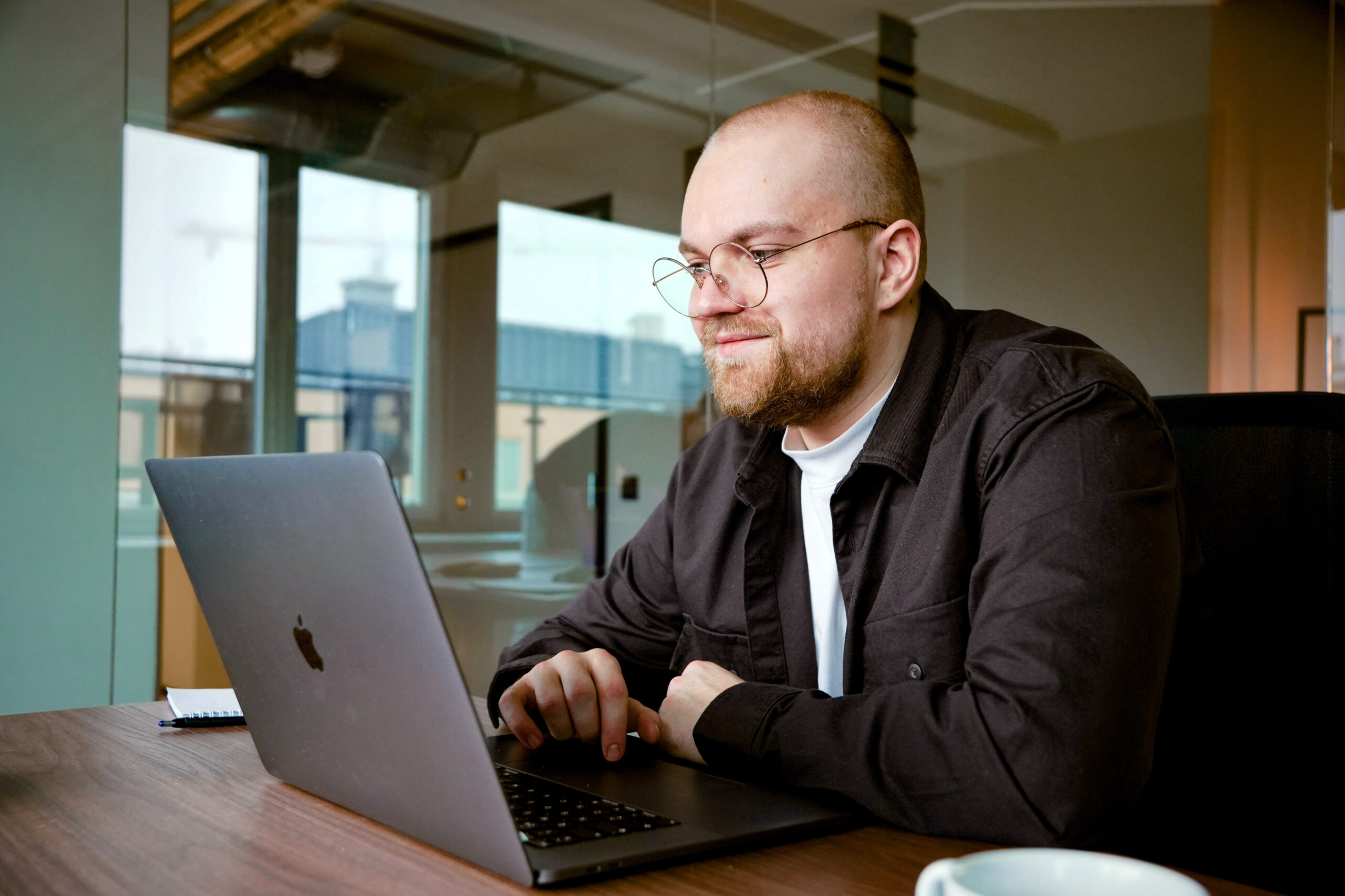 Adligo erbjuder utläggshantering via Transformants tjänst Ezypay